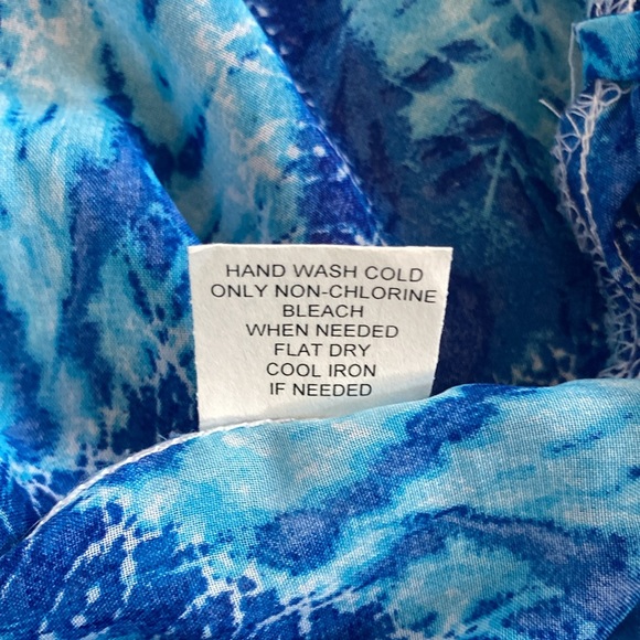 Sister Cover Up - Picture 4 of 7